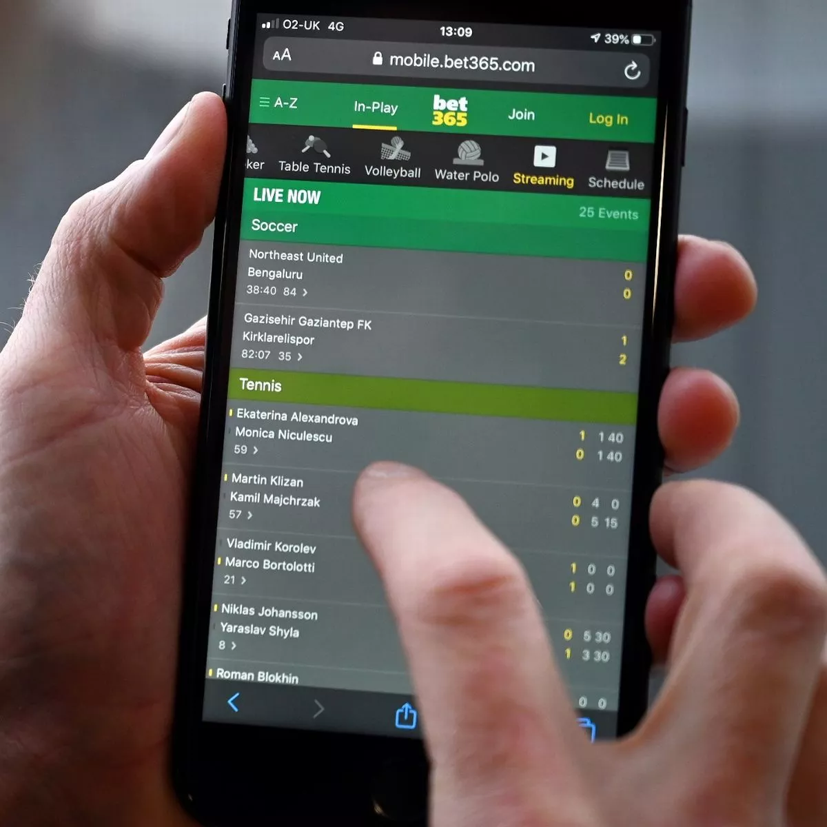 Betflix168 เครดิตฟรี สล็อตออนไลน์และคาสิโนออนไลน์ทันสมัย